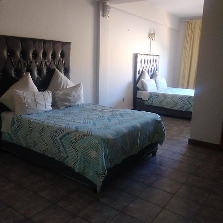 Tassili Lodge كمبتون بارك المظهر الخارجي الصورة
